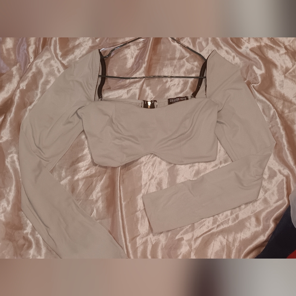 Fashion Nova Cream Long Sleeve Crop Top